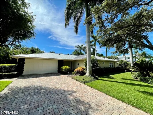 Property Slideshow image 3 of 3 | 330 putter point dr, Naples, FL, 34103