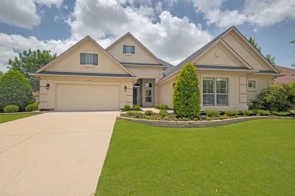 Property Slideshow image 2 of 35 | 11305 brandon dr, Denton, TX, 76207