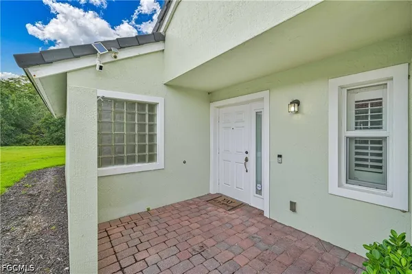 Property Slideshow image 3 of 41 | 15139 ligustrum ln, Alva, FL, 33920