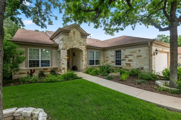 Property Slideshow image 3 of 40 | 503 breezeway ln, Georgetown, TX, 78633