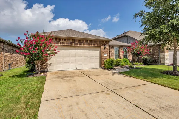 Property Slideshow image 2 of 36 | 422 duskywing way, Richmond, TX, 77469