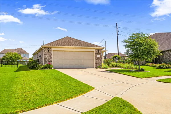 Property Slideshow image 2 of 33 | 3210 golden eagle way, Richmond, TX, 77469