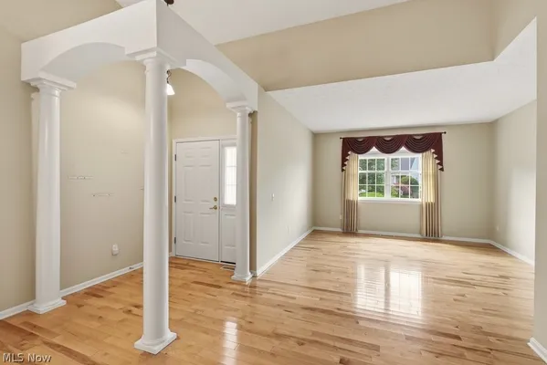 Property Slideshow image 3 of 42 | 18269 river valley blvd, North Royalton, OH, 44133