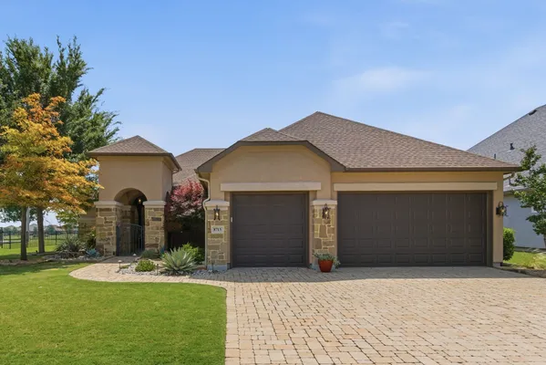 Property Slideshow image 3 of 39 | 8713 gardenia dr, Denton, TX, 76207