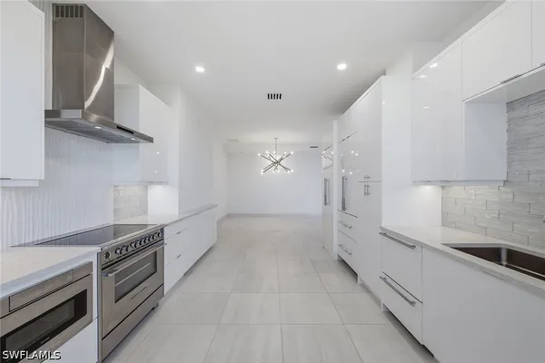 Property Slideshow image 2 of 24 | 6075 pelican bay blvd ph c, Naples, FL, 34108