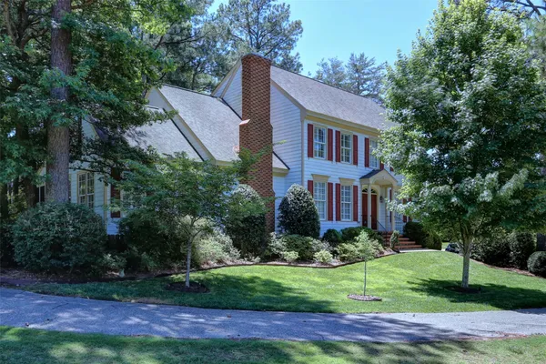 Property Slideshow image 2 of 47 | 184 highland, Williamsburg, VA, 23188