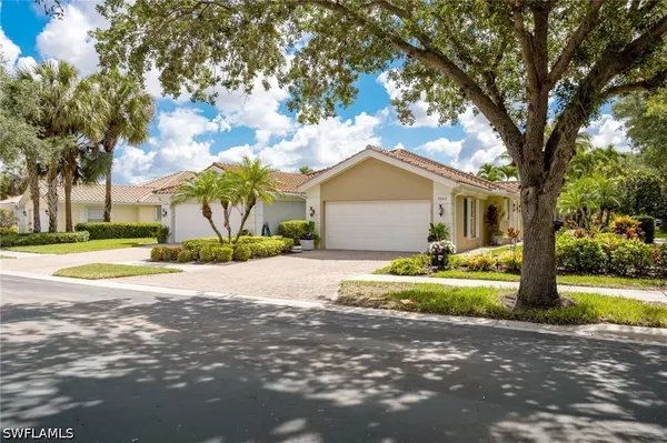 Property Slideshow image 2 of 42 | 3006 futuna ln, Naples, FL, 34119