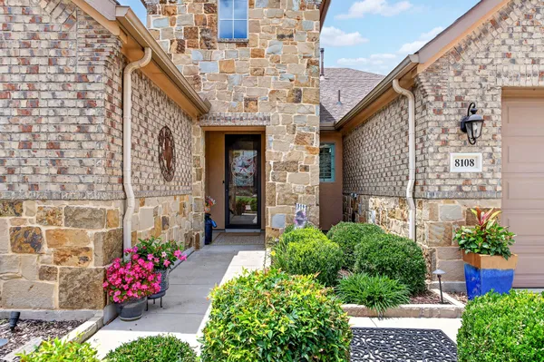 Property Slideshow image 3 of 32 | 8108 sanderling dr, Denton, TX, 76207
