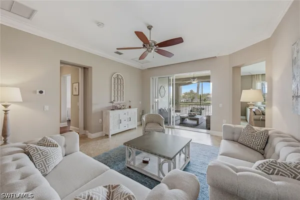 Property Slideshow image 3 of 50 | 9270 campanile cir 204, Naples, FL, 34114