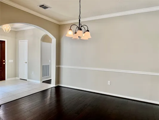 Property Slideshow image 3 of 25 | 90 n country gate cir, Conroe, TX, 77384
