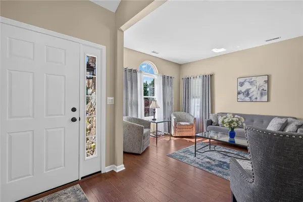 Property Slideshow image 3 of 72 | 6616 blue heather ct, Lower Macungie Twp, PA, 18062