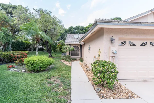 Property Slideshow image 2 of 43 | 10860 stafford cir, Boynton Beach, FL, 33436