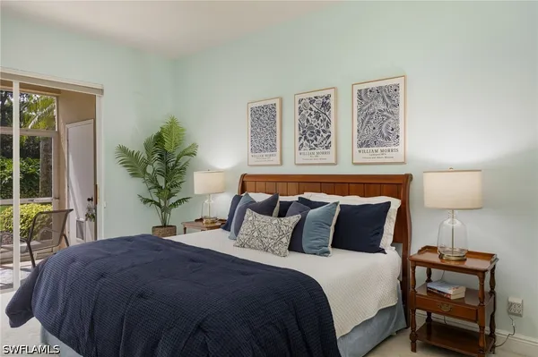 Property Slideshow image 3 of 37 | 650 vintage reserve cir 5-a, Naples, FL, 34119