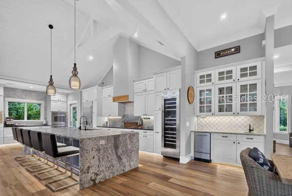 Property Slideshow image 2 of 74 | 31 oyster bay pl, Hilton Head Island, SC, 29926