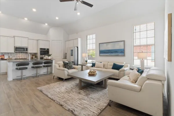 Property Slideshow image 2 of 40 | 4619 magnolia park dr, Arlington, TX, 76005