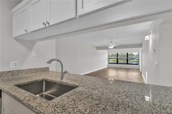 Property Slideshow image 2 of 36 | 22 plantation dr 106, Vero Beach, FL, 32966