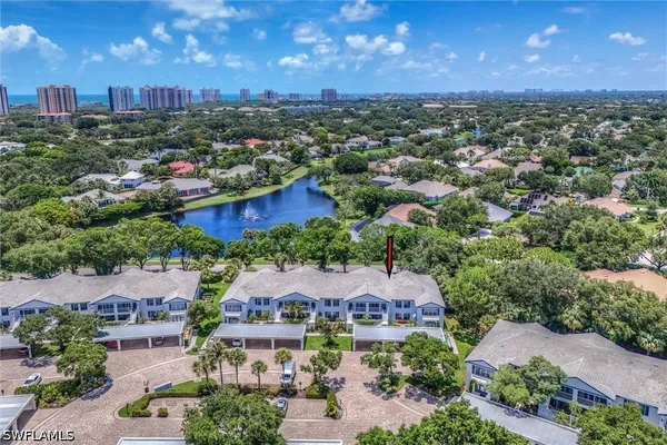 Property Slideshow image 2 of 50 | 853 tanbark dr 105, Naples, FL, 34108
