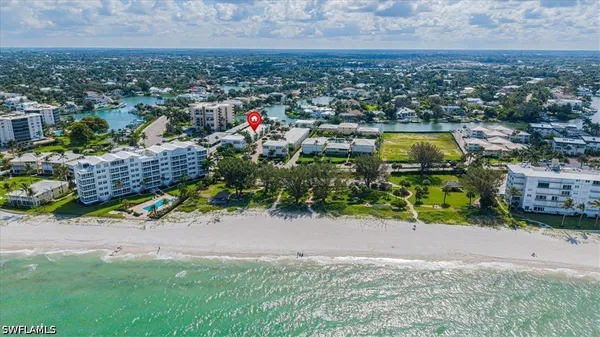 Property Slideshow image 3 of 18 | 2100 gulf shore blvd 111, Naples, FL, 34102