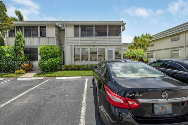 Property Slideshow image 3 of 25 | 712 monaco o 712, Delray Beach, FL, 33446