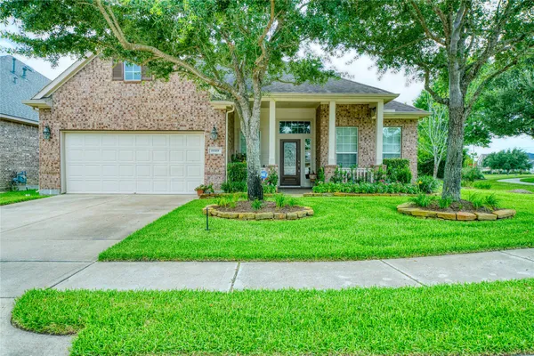 Property Slideshow image 2 of 37 | 19319 w cibolo creek ct, Cypress, TX, 77433
