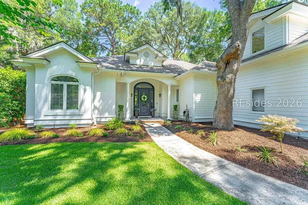 Property Slideshow image 3 of 49 | 25 primrose ln, Hilton Head Island, SC, 29926