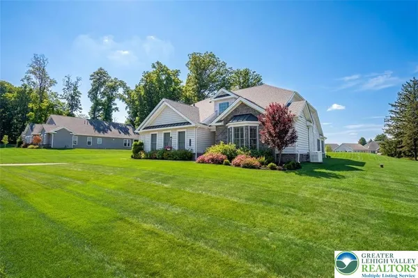 Property Slideshow image 2 of 42 | 7733 valor dr, Springfield Twp, PA, 18036