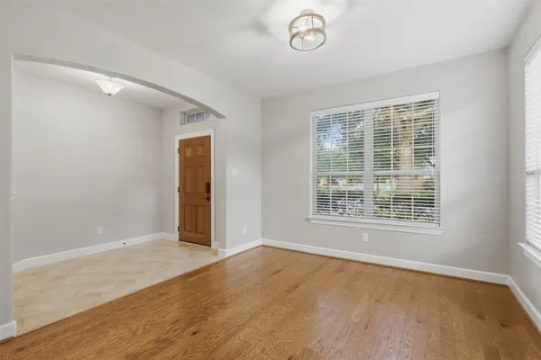 Property Slideshow image 3 of 34 | 721 rufina st, League City, TX, 77573