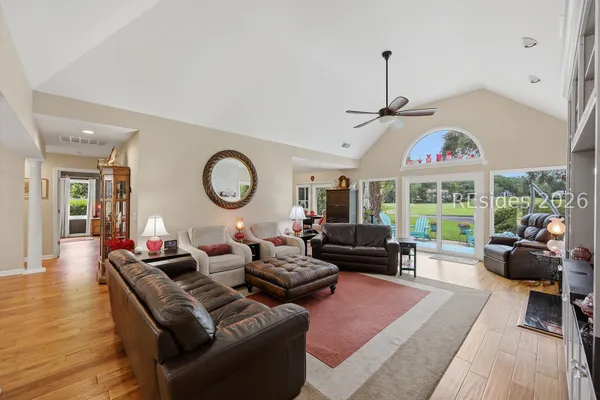 Property Slideshow image 3 of 62 | 5 old fort way, Hilton Head Island, SC, 29926