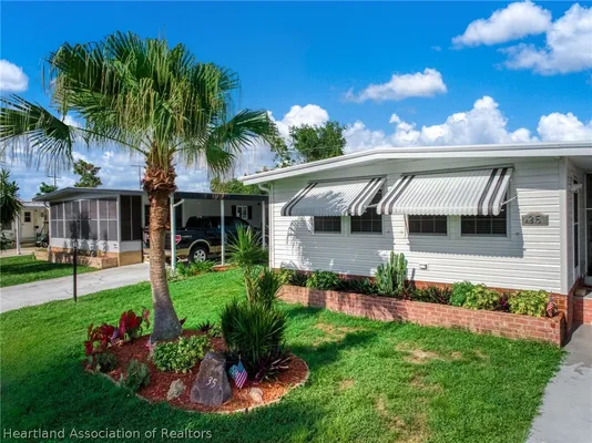 Property Slideshow image 2 of 50 | 35 pinecrest st, Lake Placid, FL, 33852