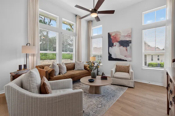 Property Slideshow image 3 of 40 | 120 stewart dr 101, San Marcos, TX, 78666