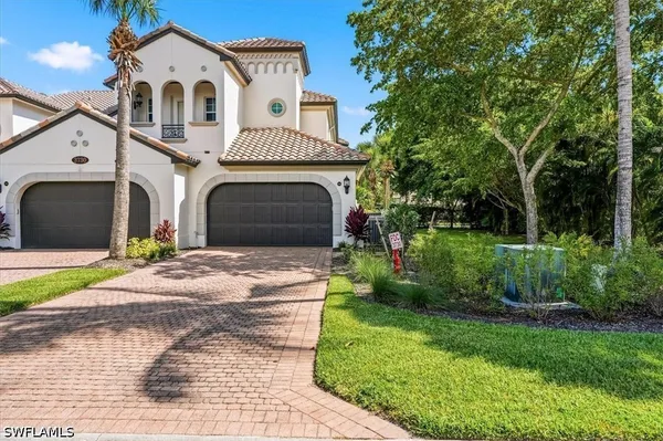 Property Slideshow image 2 of 46 | 3730 montreux ln 104, Naples, FL, 34114