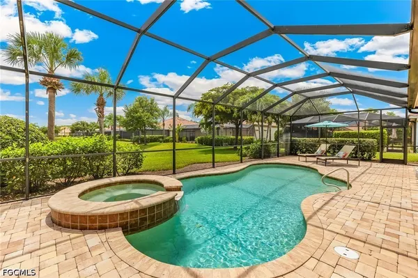 Property Slideshow image 2 of 39 | 12820 kingsmill way, Fort Myers, FL, 33913