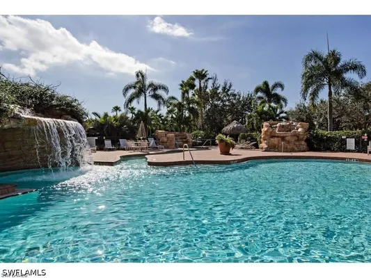 Property Slideshow image 2 of 10 | 575 el camino real 6102, Naples, FL, 34119