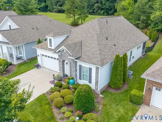 Property Slideshow image 3 of 38 | 8088 saddle crest dr, Mechanicsville, VA, 23111