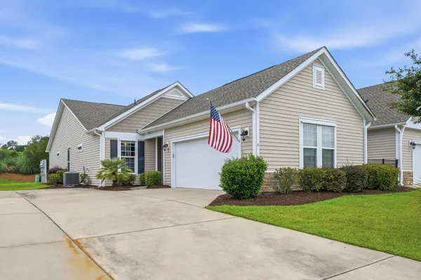 Property Slideshow image 2 of 44 | 2015 lely dr a, Myrtle Beach, SC, 29588