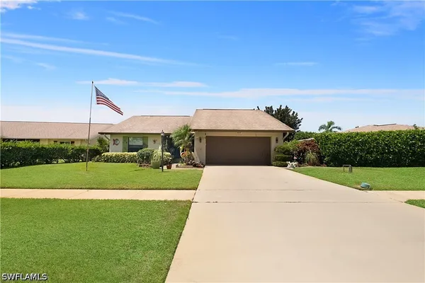 Property Slideshow image 3 of 42 | 104 brittany ct, Naples, FL, 34112
