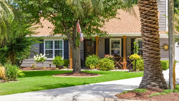Property Slideshow image 3 of 52 | 1319 carolina wren ln, Murrells Inlet, SC, 29576