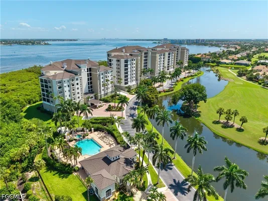 Property Slideshow image 3 of 50 | 11620 court of palms 202, Fort Myers, FL, 33908