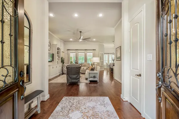 Property Slideshow image 3 of 51 | 111 mountain laurel dr, Montgomery, TX, 77316