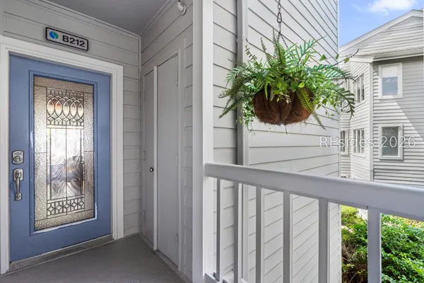 Property Slideshow image 3 of 68 | 73 skull creek dr 212, Hilton Head Island, SC, 29926