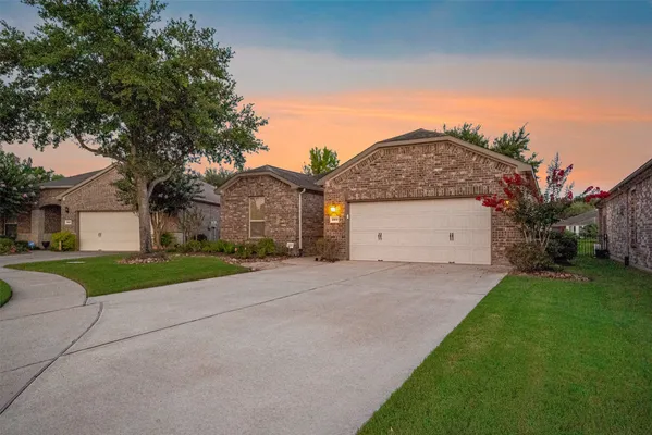 Property Slideshow image 3 of 41 | 2911 bur oak ct, Richmond, TX, 77469