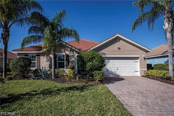 Property Slideshow image 3 of 46 | 3217 birch tree ln, Alva, FL, 33920