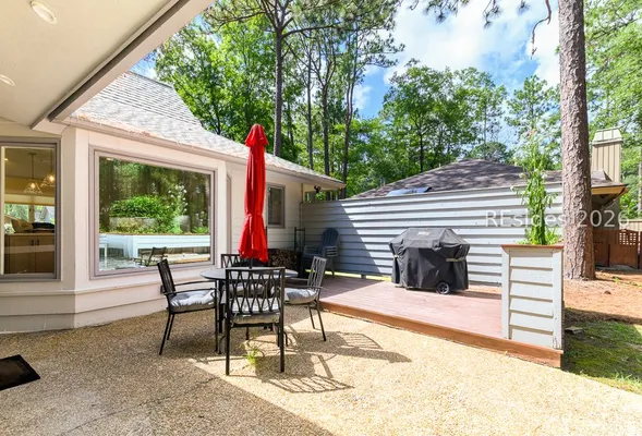 Property Slideshow image 2 of 65 | 40 field sparrow rd, Hilton Head Island, SC, 29926