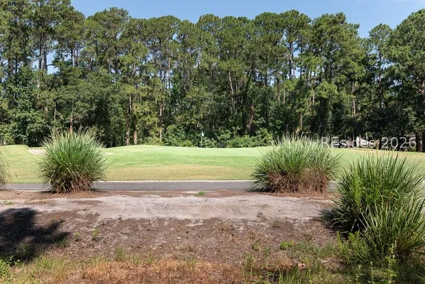 Property Slideshow image 3 of 65 | 40 field sparrow rd, Hilton Head Island, SC, 29926