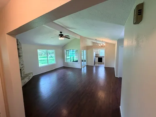 Property Slideshow image 2 of 13 | 3307 s peach hollow cir, Pearland, TX, 77584