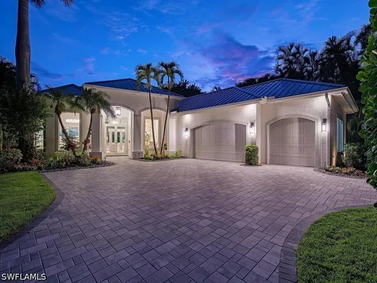 Property Slideshow image 3 of 31 | 2363 crayton rd, Naples, FL, 34103