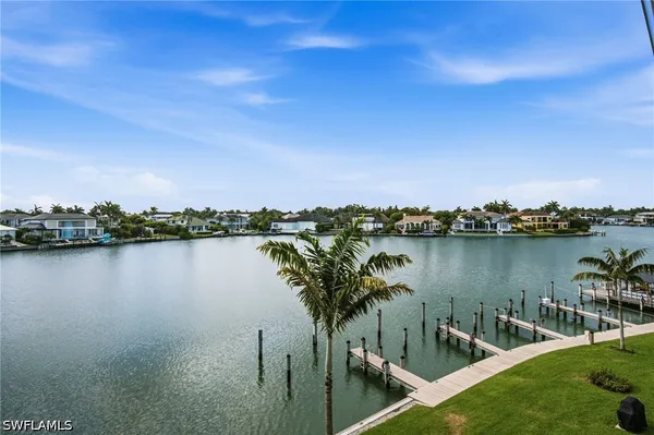 Property Slideshow image 2 of 48 | 3400 gulf shore blvd l8, Naples, FL, 34103