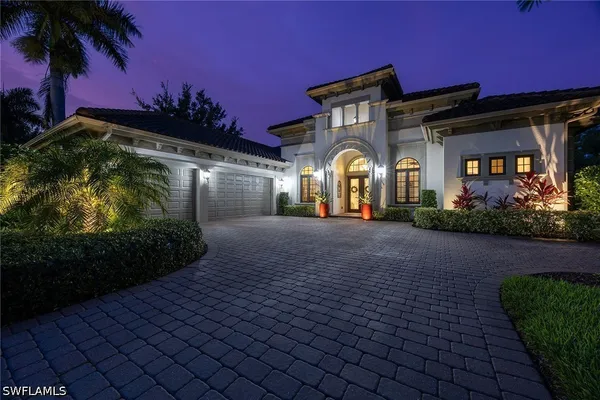 Property Slideshow image 2 of 50 | 7408 byrons way, Naples, FL, 34113