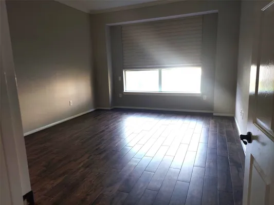 Property Slideshow image 3 of 46 | 1601 n lago vista ct, Pearland, TX, 77581