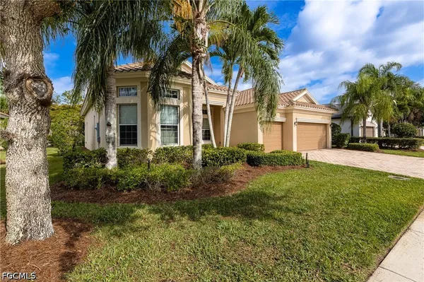 Property Slideshow image 2 of 50 | 12946 kingsmill way, Fort Myers, FL, 33913